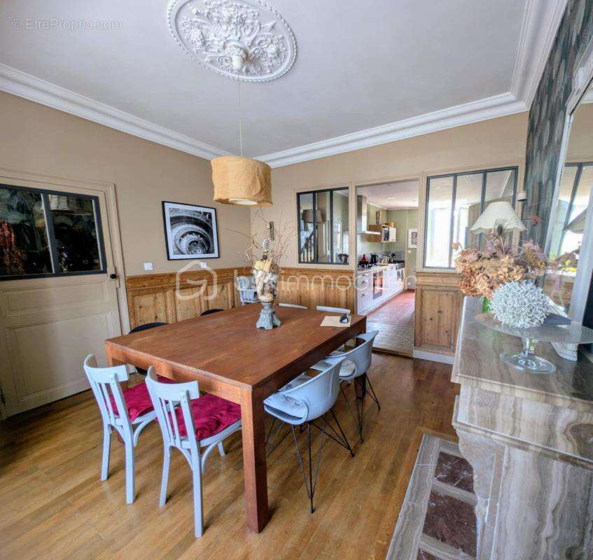 Maison à SAINT-JULIEN-DE-CONCELLES