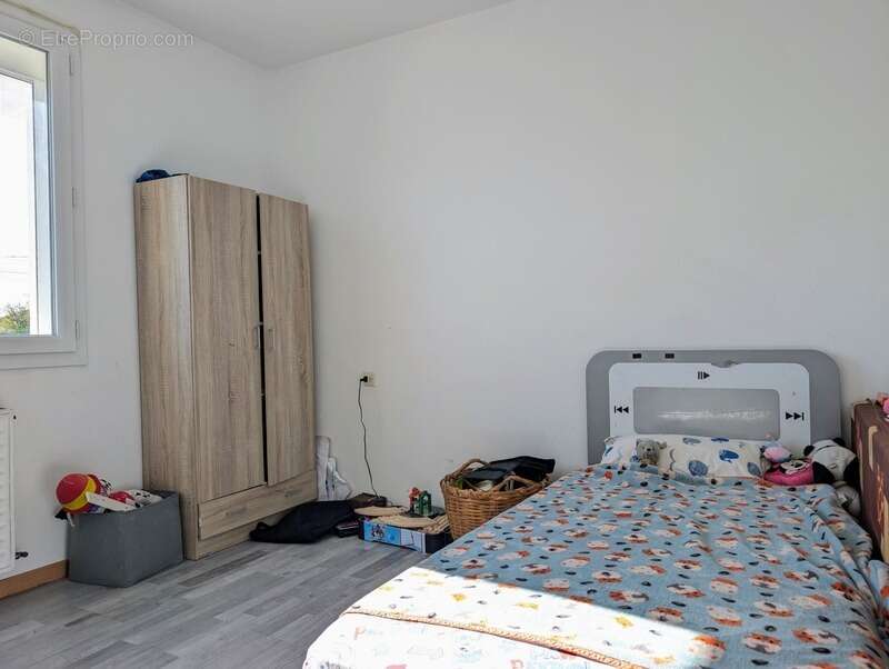 Maison à NUEIL-LES-AUBIERS