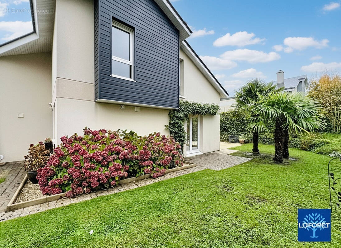 Maison à HEROUVILLE-SAINT-CLAIR