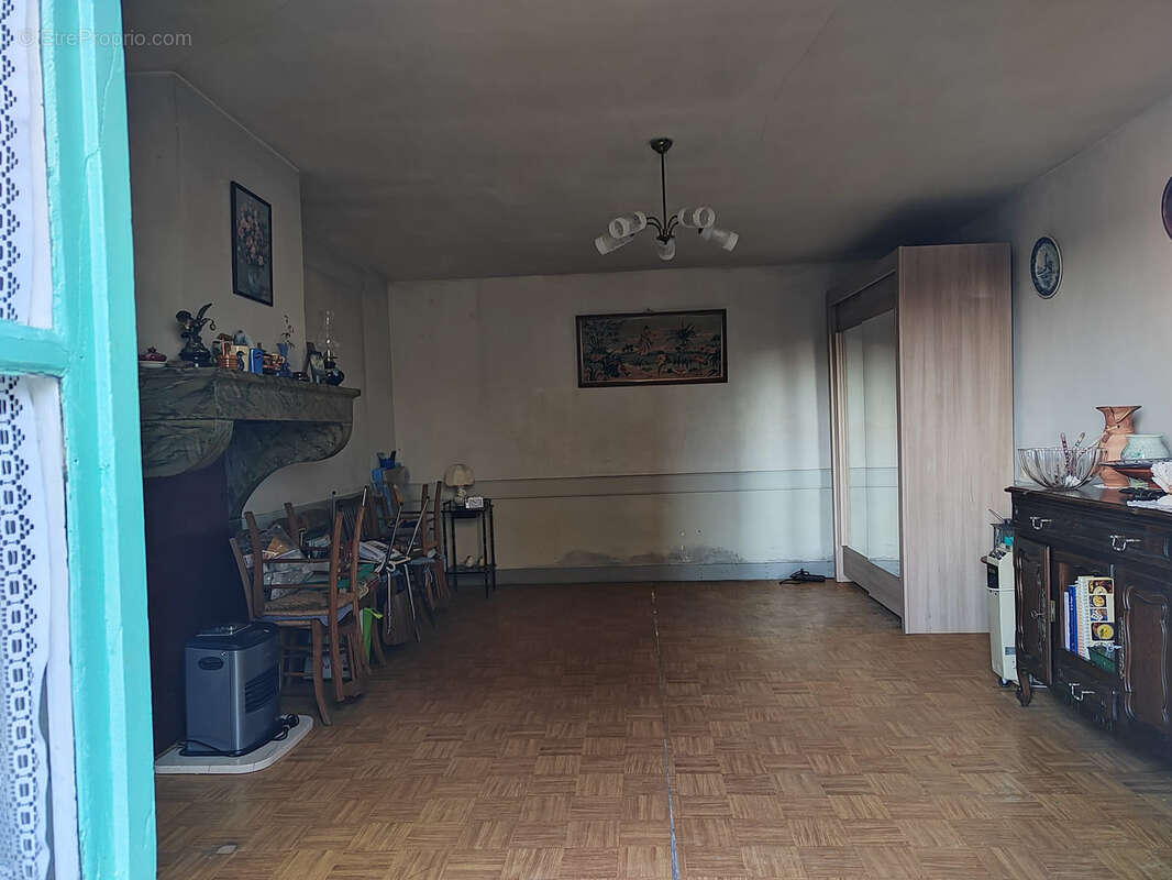 Maison à PORCIEU-AMBLAGNIEU