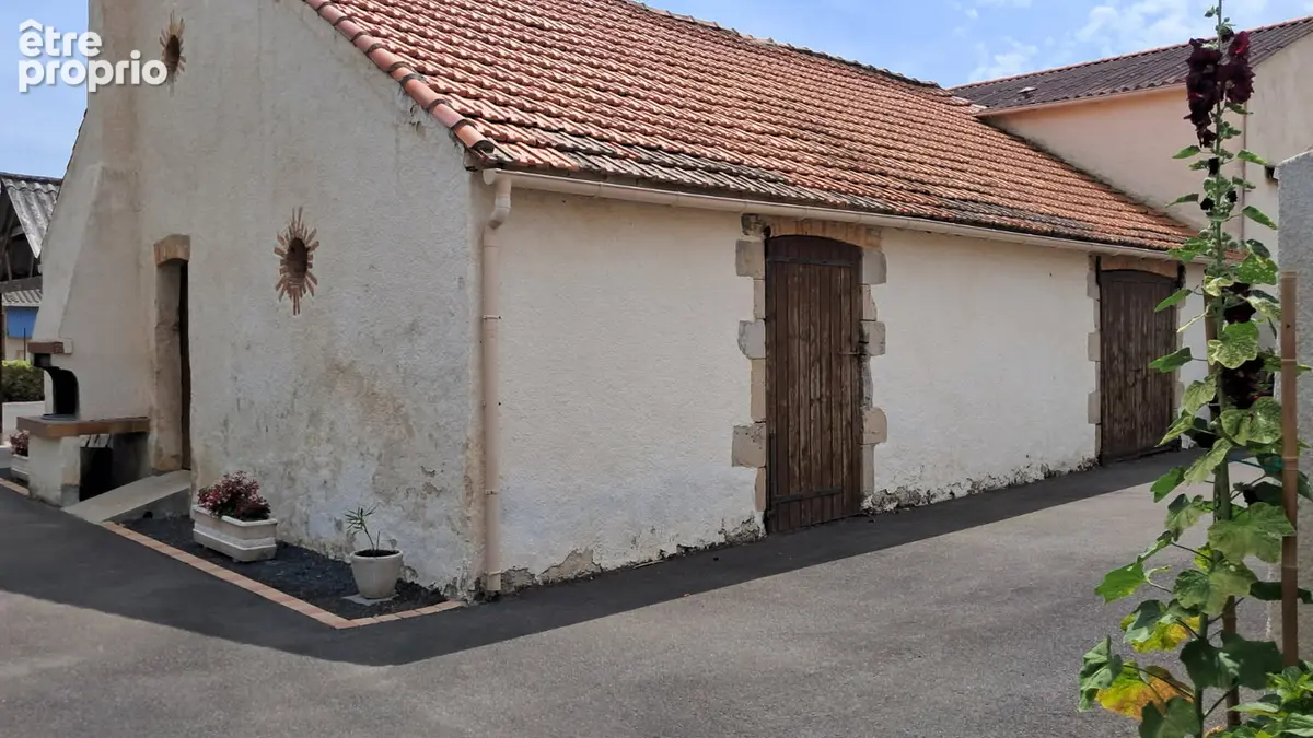 Falleron - 99 m² habitable - sous sol de 130 m²  en surface utile avec garage - grange 105 m² - photo 3