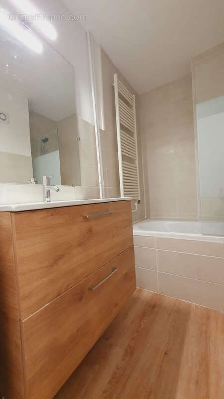 Appartement à FONTAINE