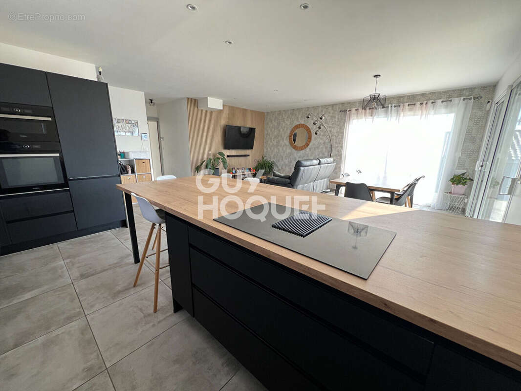 Maison à ROZIER-EN-DONZY