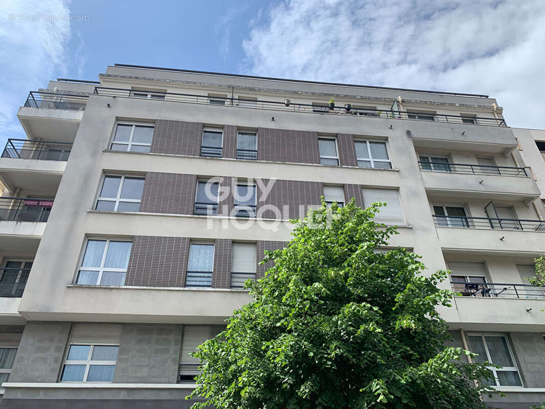 Appartement à BOIS-COLOMBES