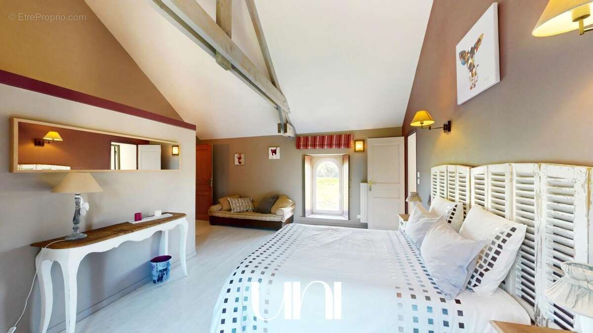 Maison à FONTAINE-HENRY