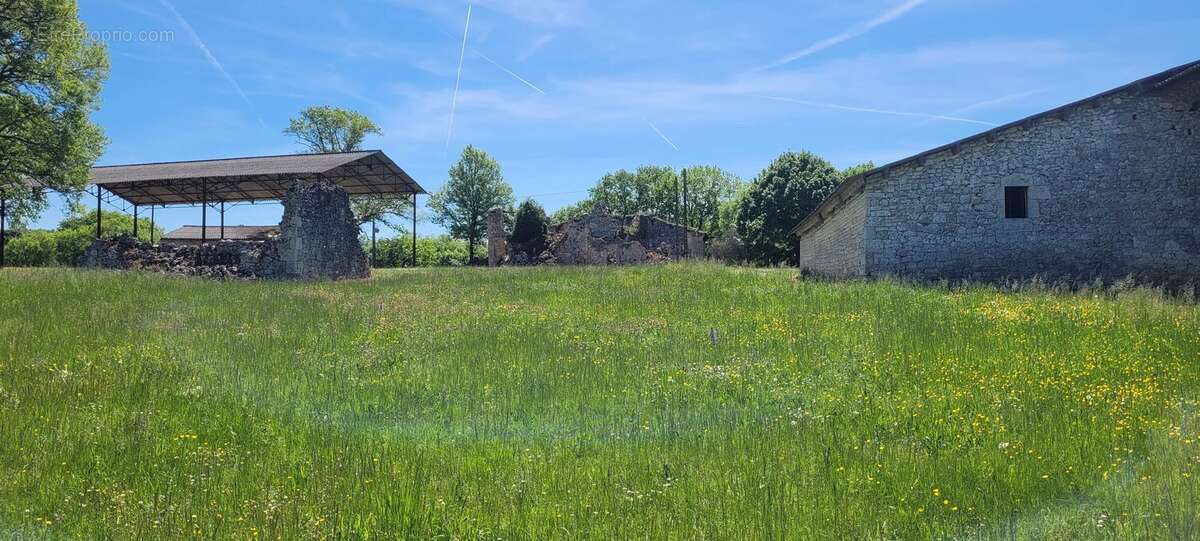 Maison à ROQUECOR