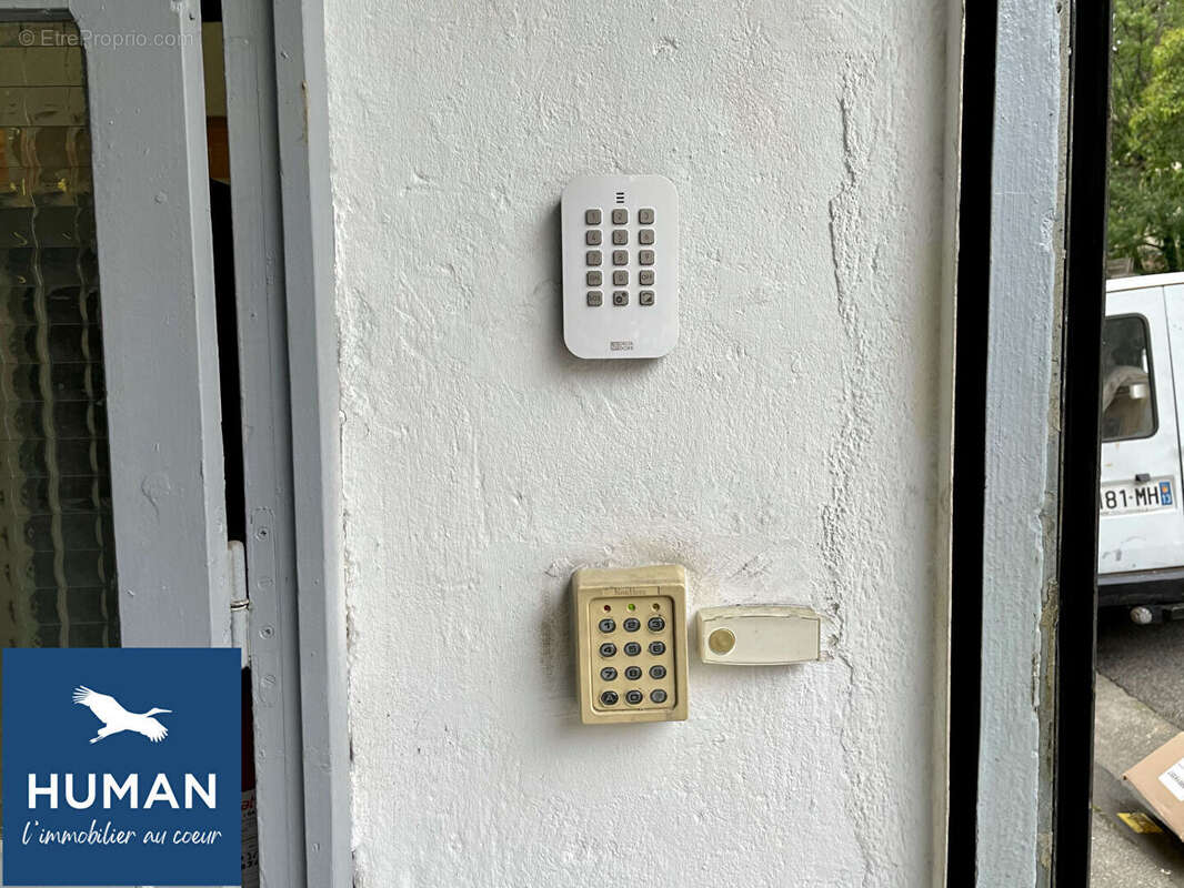 Commerce à MARSEILLE-11E