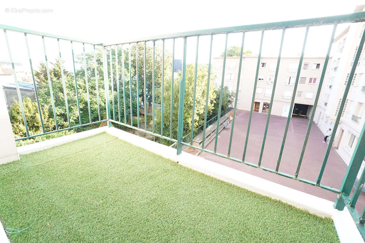 Appartement 41 m2 avec balcon sur cour - photo 2