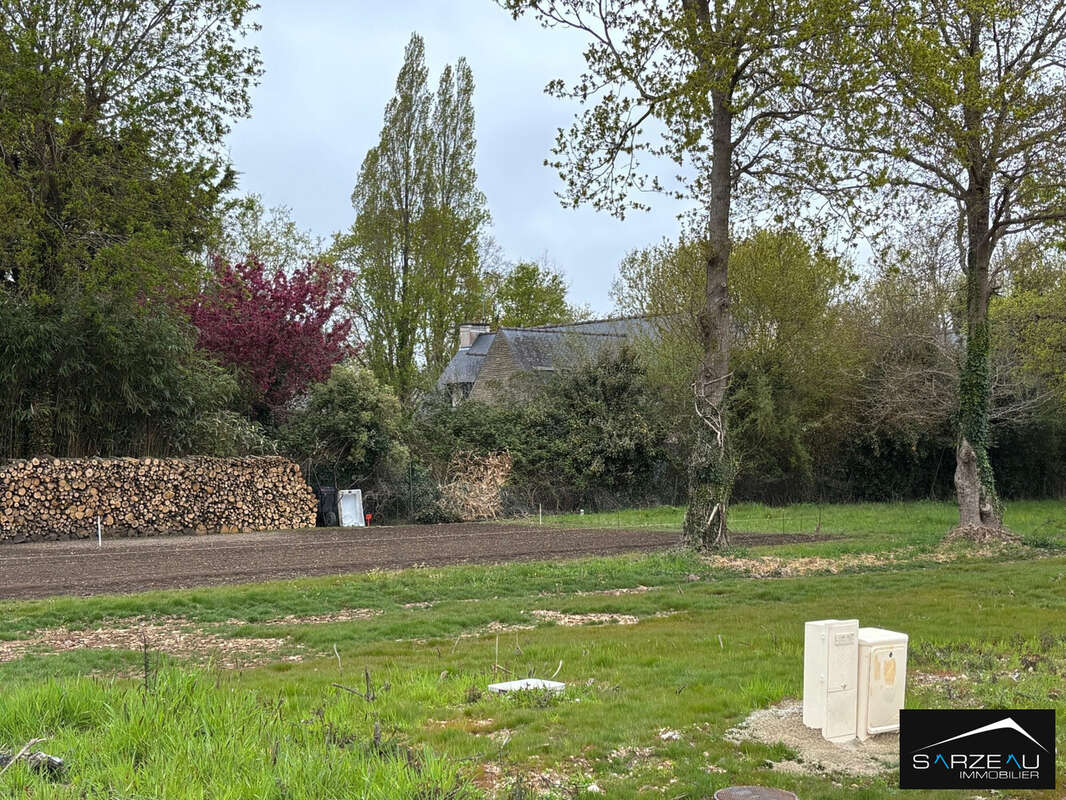 Terrain à LE TOUR-DU-PARC