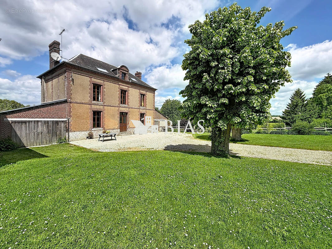 Maison à FORGES-LES-EAUX