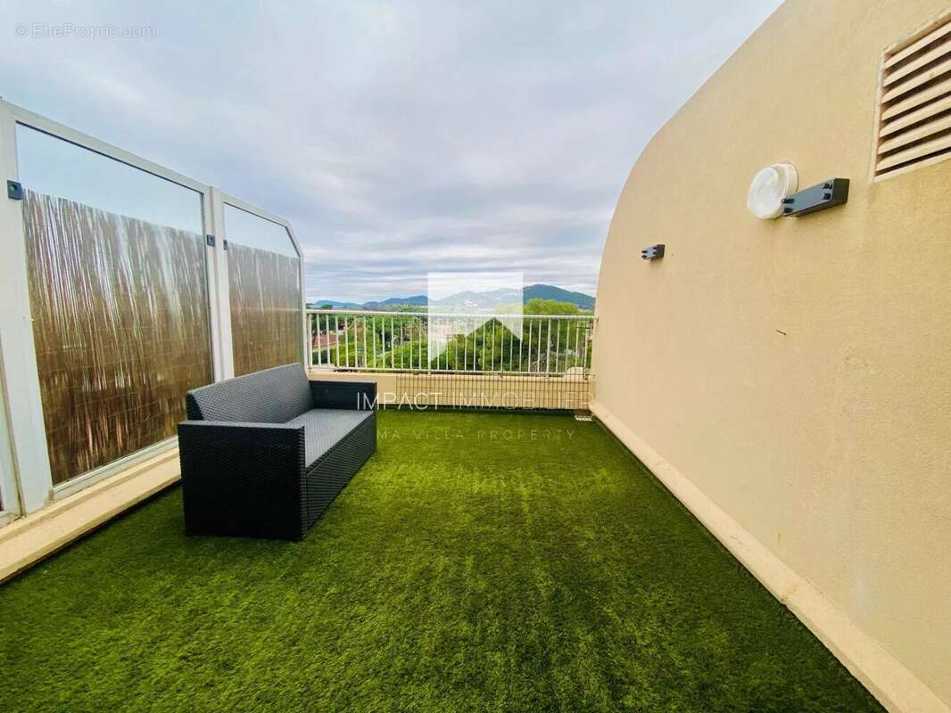 Appartement à HYERES
