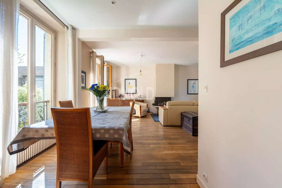 Maison à GENNEVILLIERS