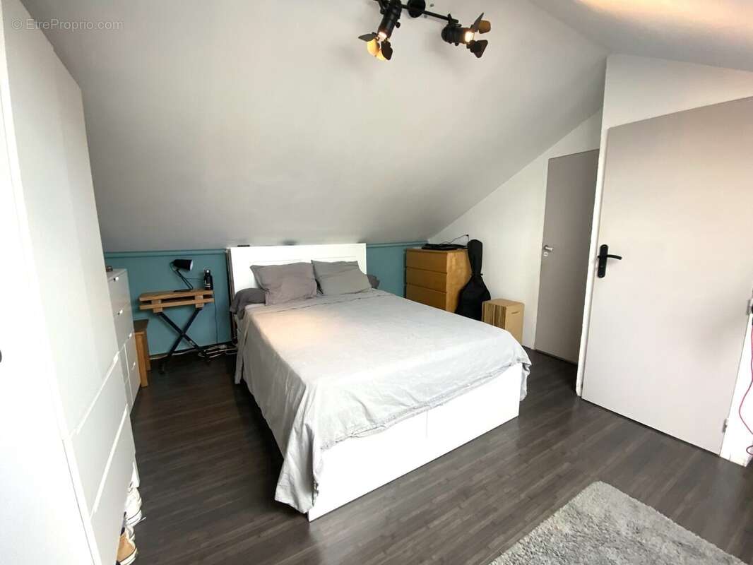 Maison 140 m² à Saint-Nazaire  - photo 7