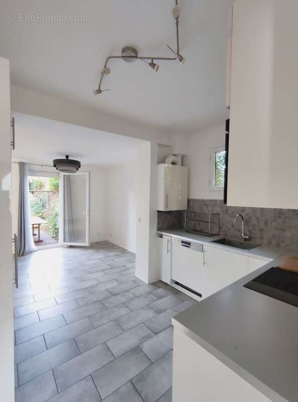 Maison à MONTLIGNON