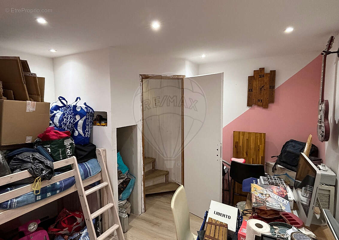 Appartement à MORILLON