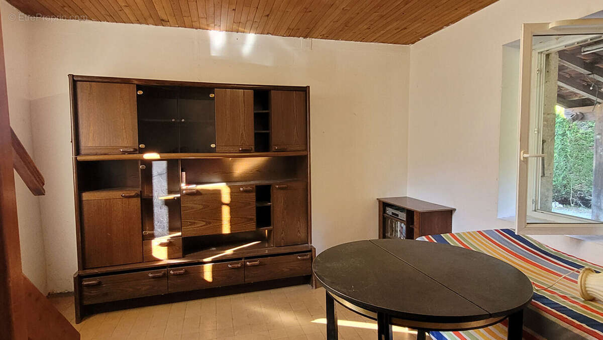 Maison à LALLEYRIAT