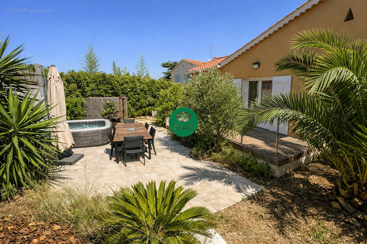 Maison à SIX-FOURS-LES-PLAGES