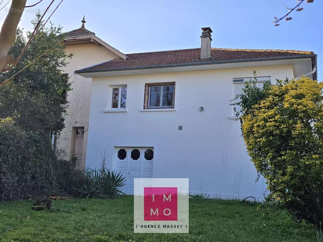 Maison à TARBES