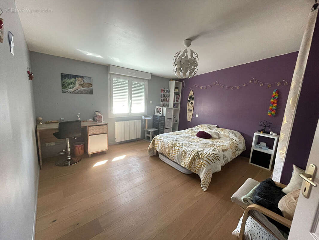 Maison à ROCHES-PREMARIE-ANDILLE