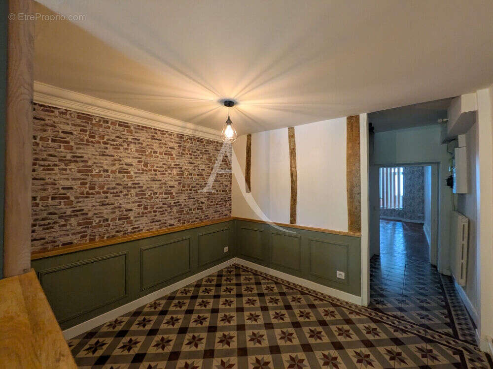 Maison à ONZAIN