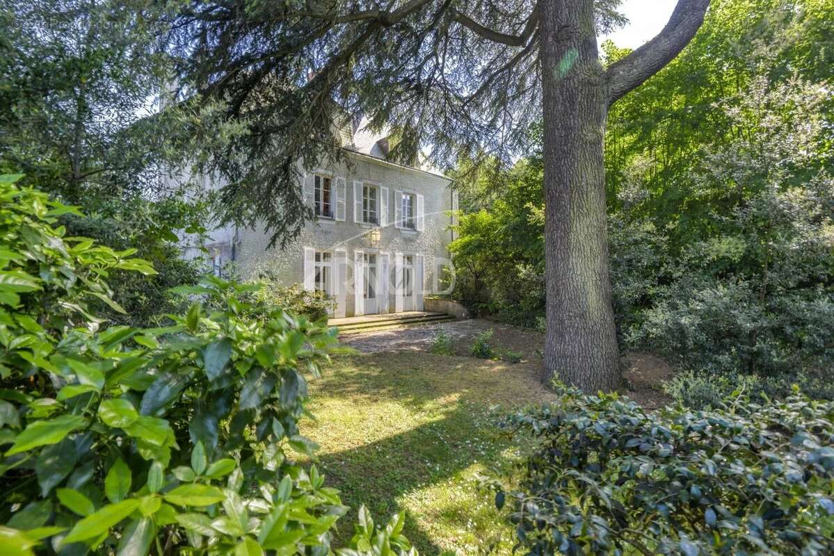 Maison à SAINT-SEBASTIEN-SUR-LOIRE