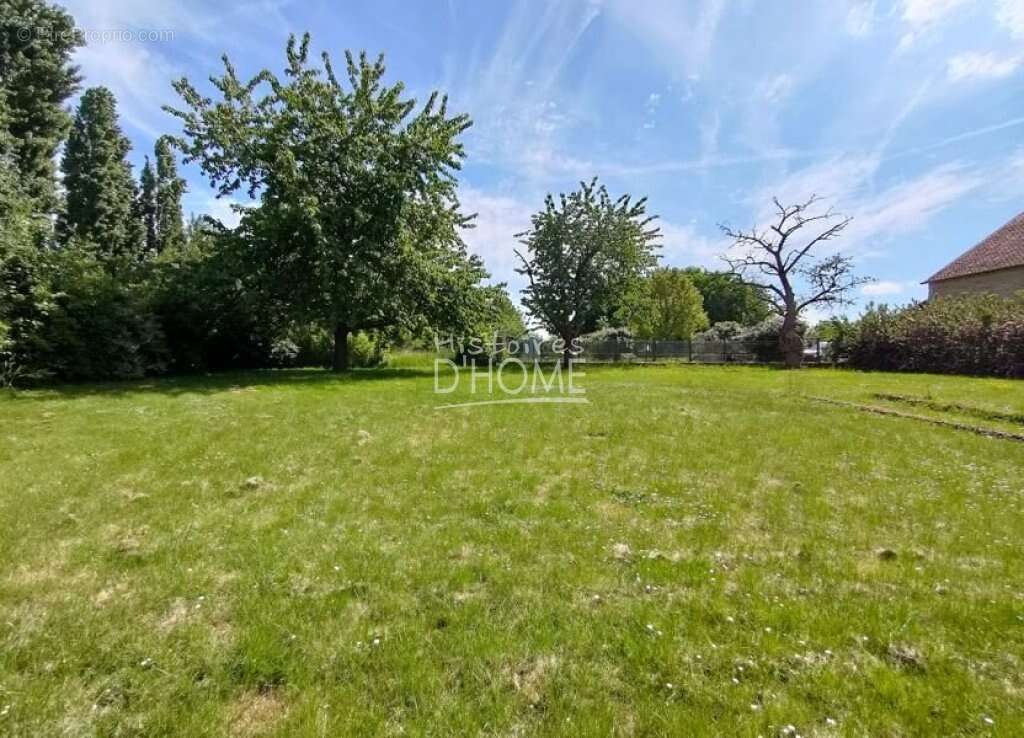 Maison à BERNAY-VILBERT