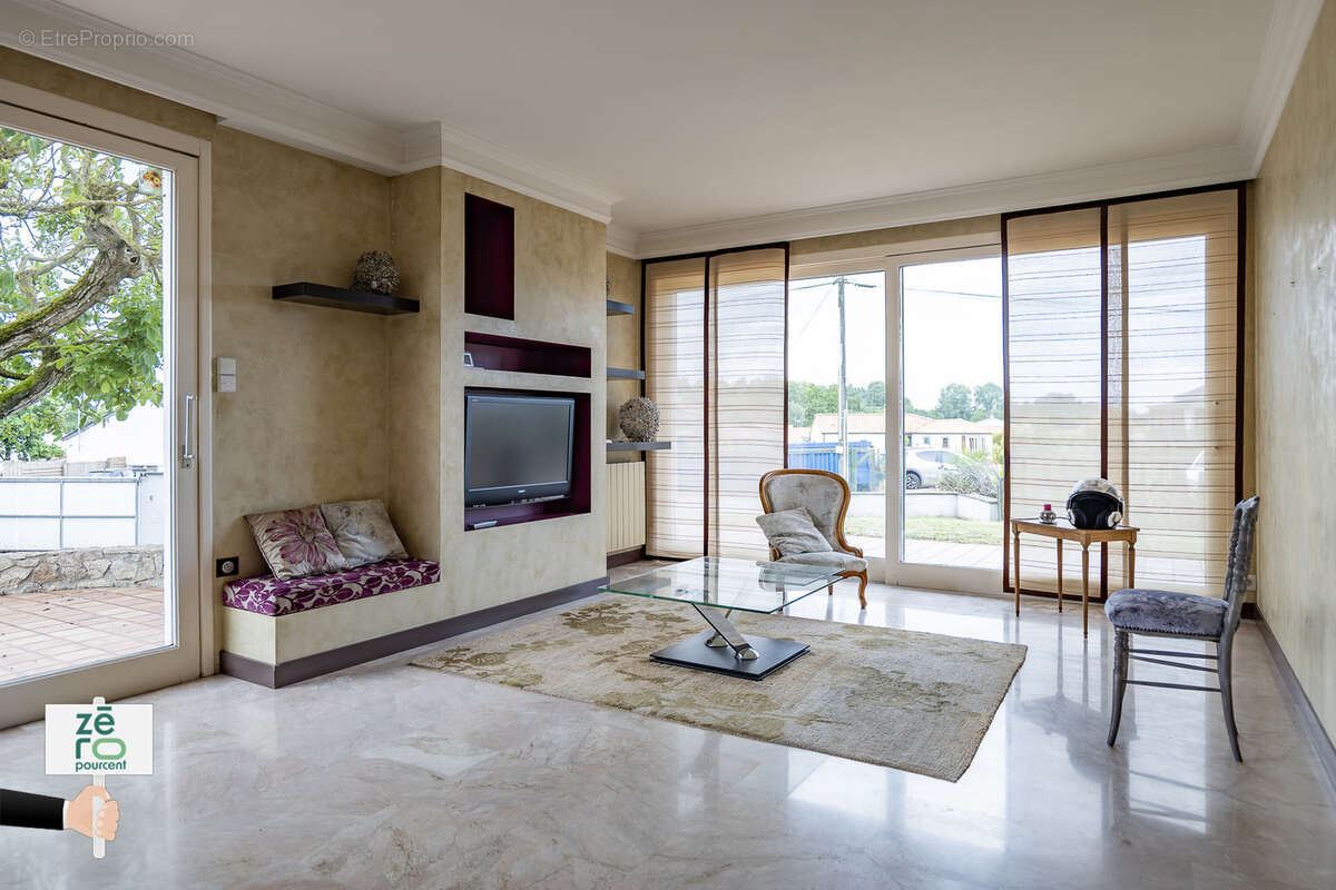 Maison à LES HERBIERS