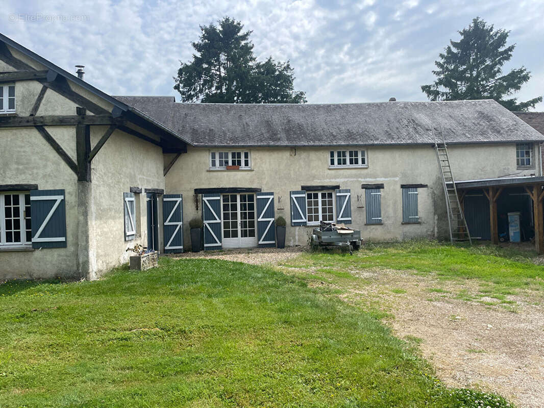 Maison à MARCHEZAIS