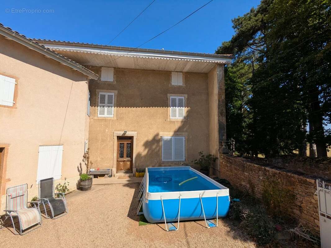 Maison 225 m² à Hurigny  - photo 10