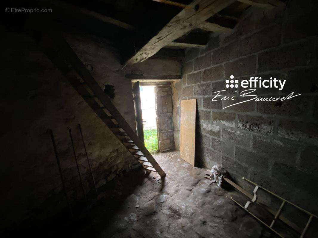 Maison 30 m² à Parthenay  - photo 4