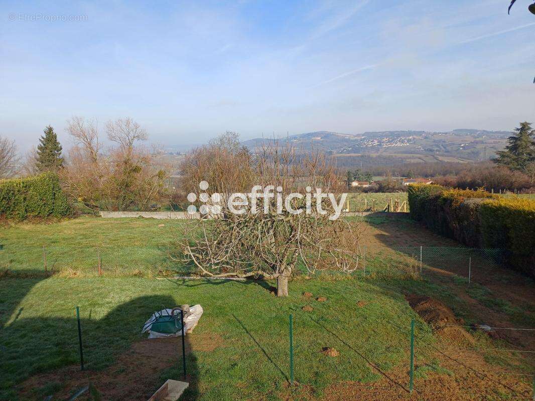 Terrain 1058 m² à Fleurieux-Sur-L'arbresle  - photo 3
