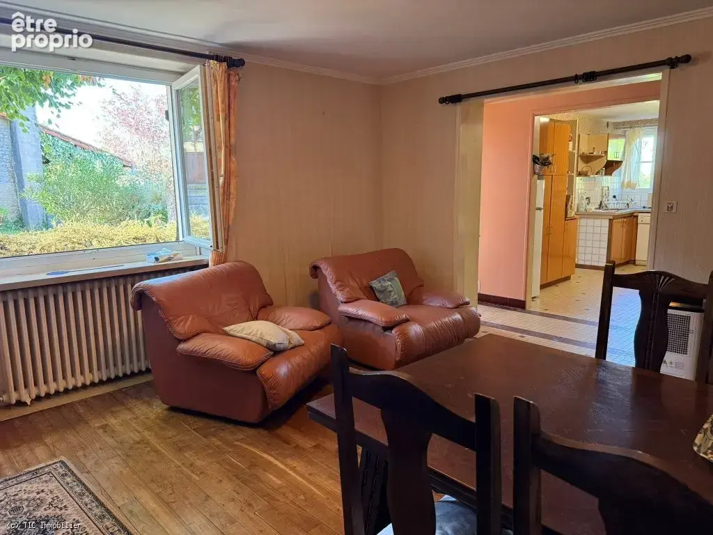 Maison Spacieuse Avec 5 Chambres et Dépendances - photo 7