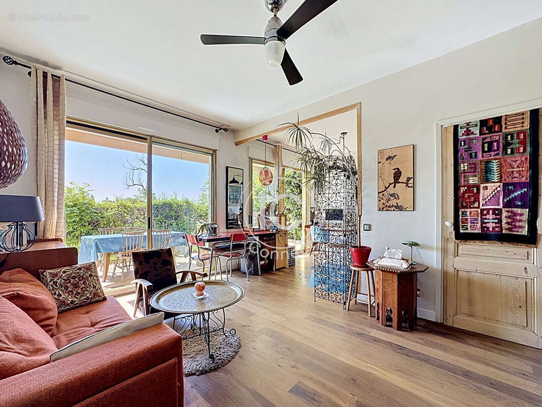 Appartement à SAINTE-FOY-LES-LYON