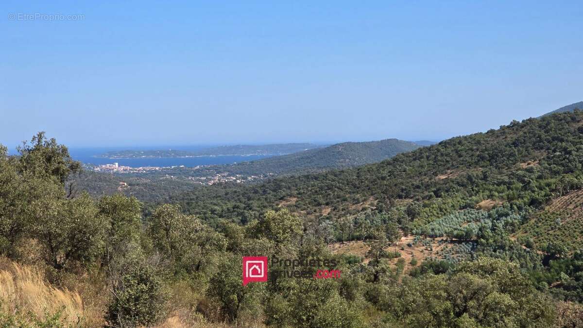 Maison à PLAN-DE-LA-TOUR