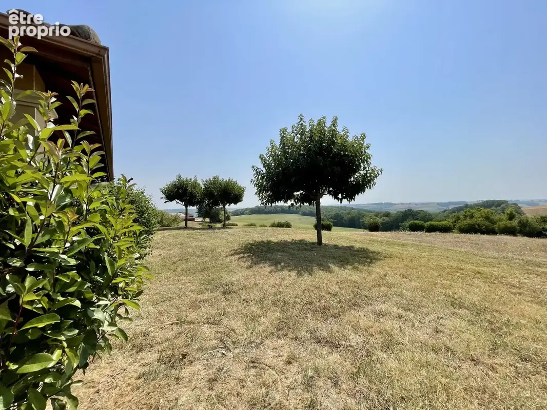 Belle maison de plain-pied avec vue exceptionnelle sur les Pyrénées - photo 16