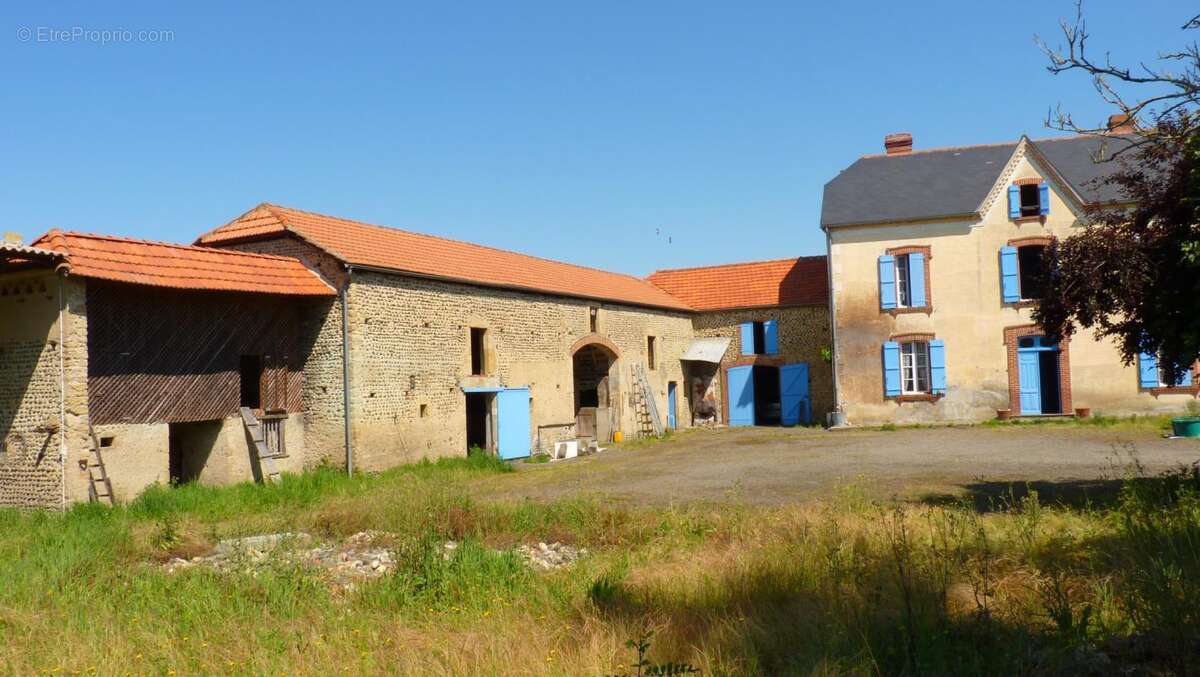 Ferme avec dépendances sur 4492m2 - photo 19