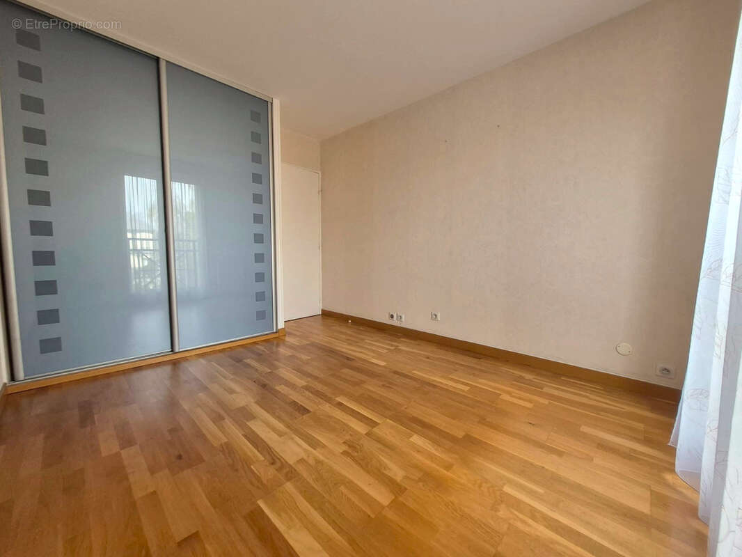 Appartement à THIAIS