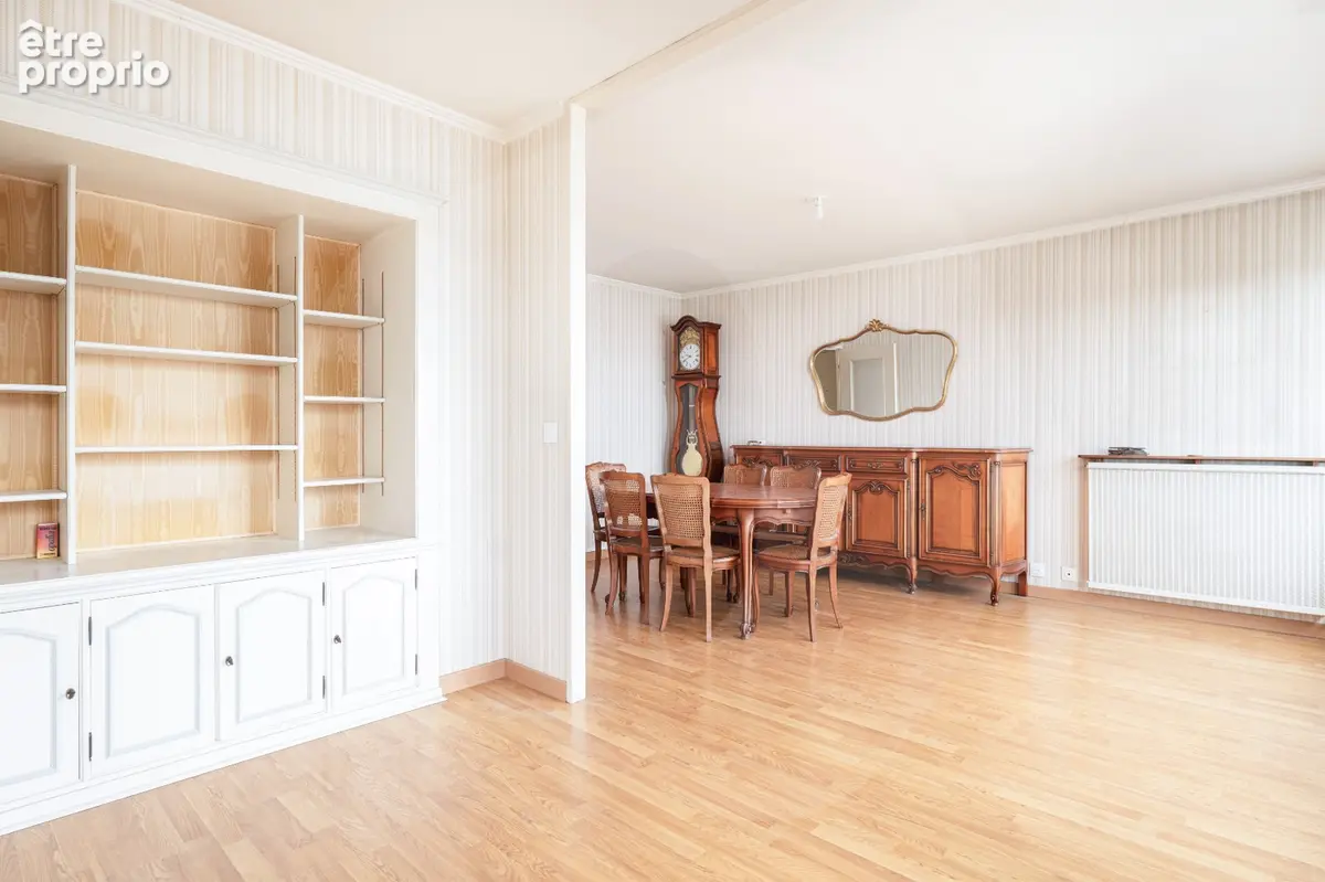 Appartement t3 - dernier etage - ascenseur - vue degagee - photo 5