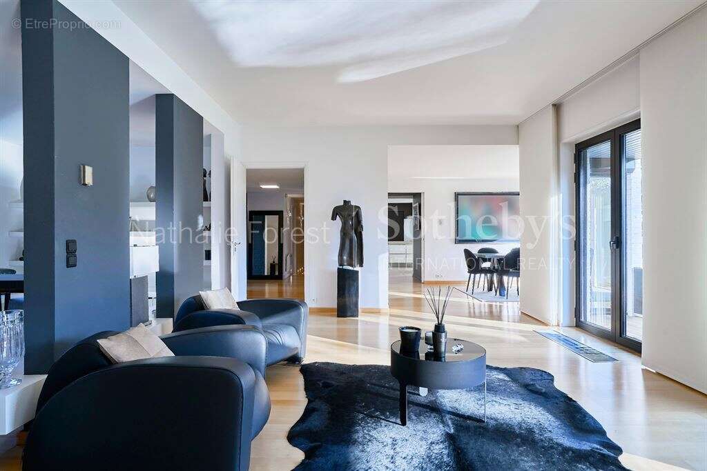 Rare villa d’exception à Croix, en fond d’allée privée avec piscine - photo 8