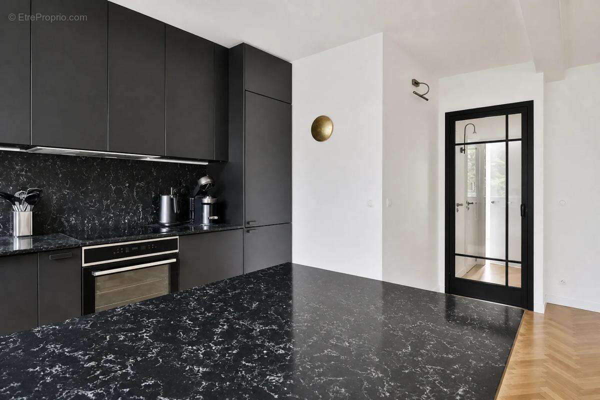Saint-Cloud - Quartier Val d’Or - 71m² rénové - 3 chambres - Balcon - Gare 4mn - photo 6