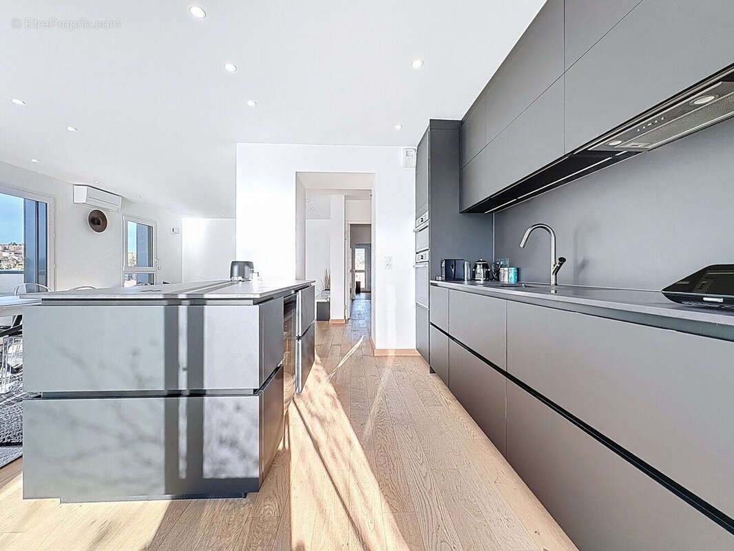Appartement Attique Annecy 4 pièce(s) 94 m2 - photo 5