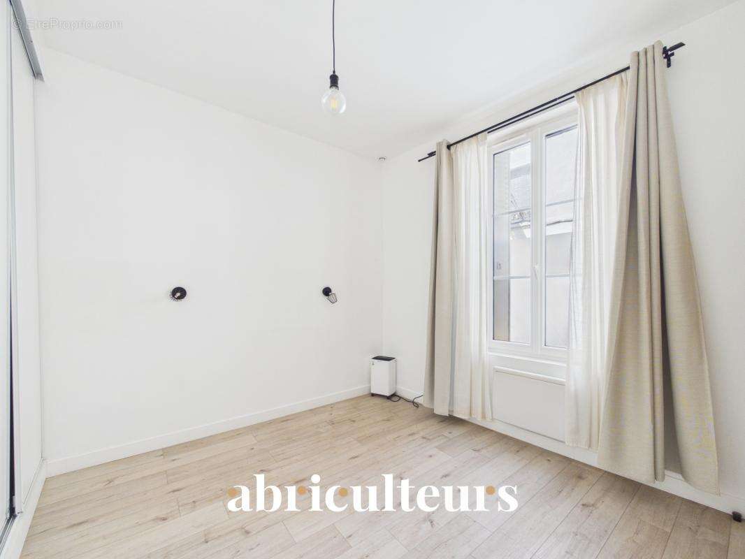Appartement - 42 m² - 3 pièces - Colombes Rue Maurice Berteaux - photo 5