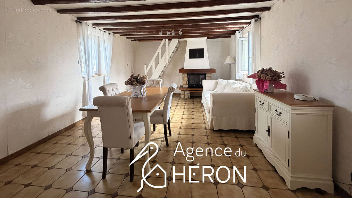 Photo 1 - Maison à EGREVILLE
