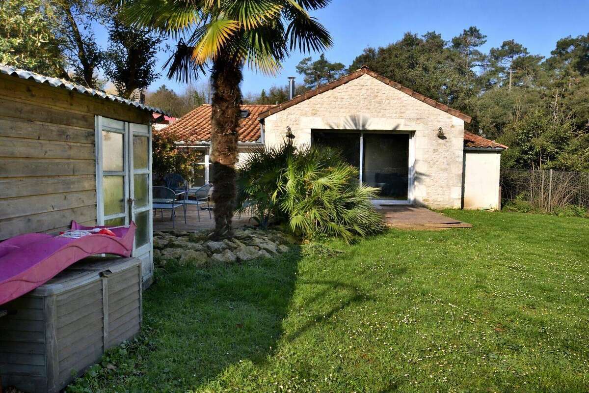 Maison à MESCHERS-SUR-GIRONDE