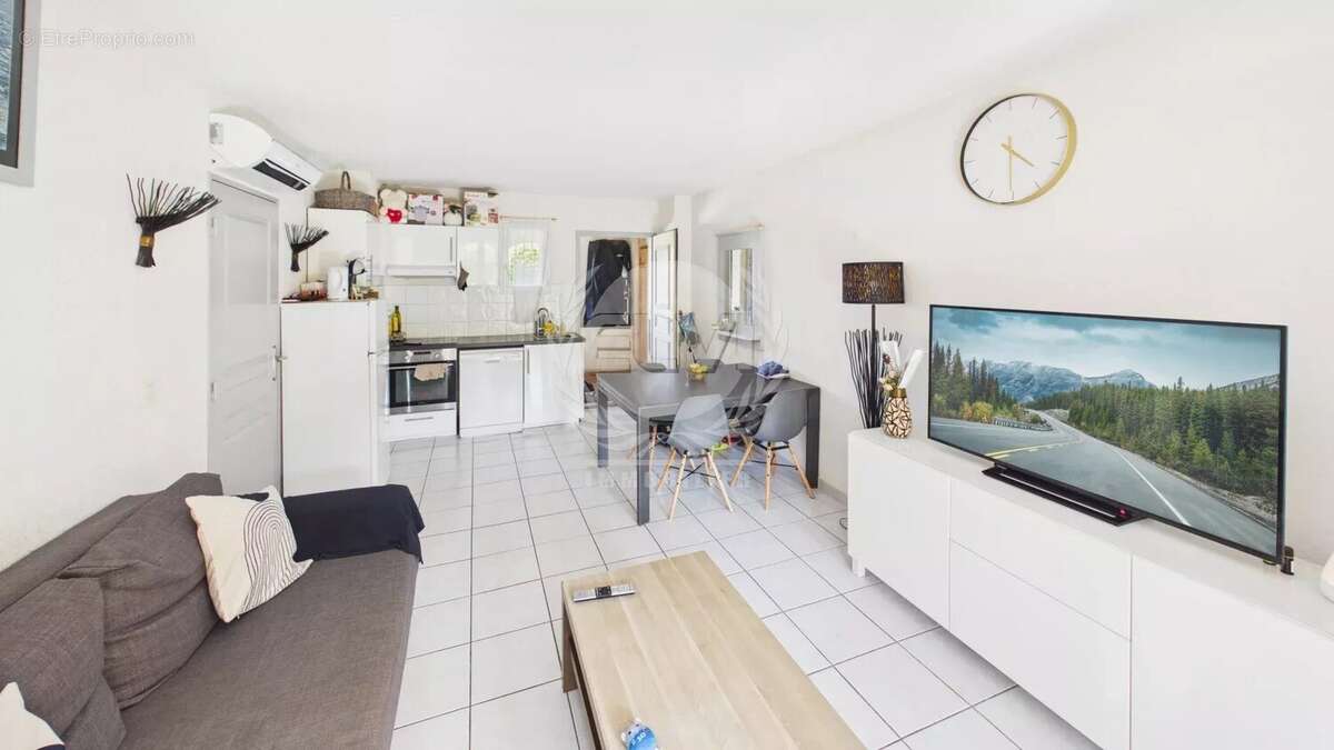Appartement à PLAN-DE-LA-TOUR
