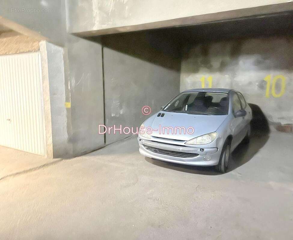 Parking à MARSEILLE-14E