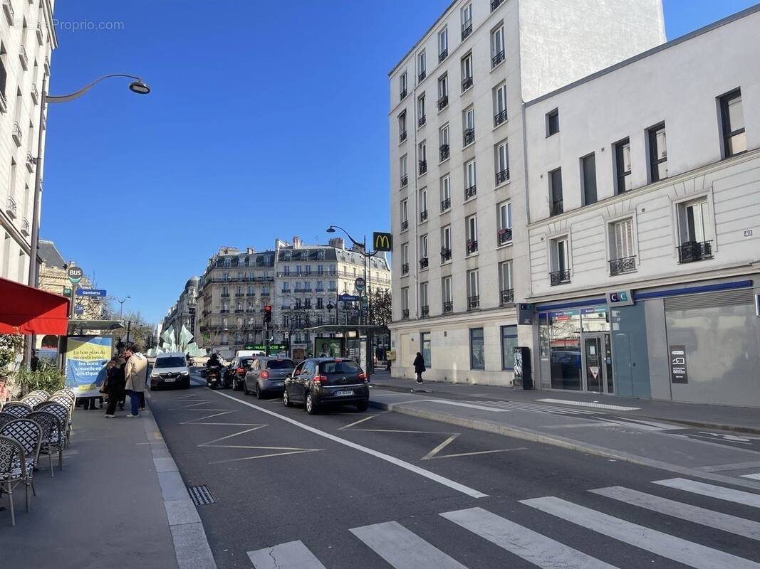 Autre à PARIS-20E