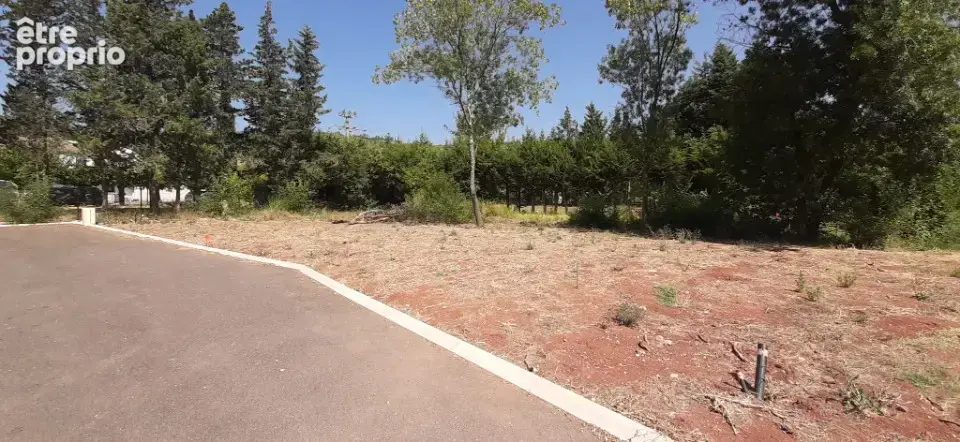 Terrain 300 m² à vendre à Le Luc (83340) - photo 3