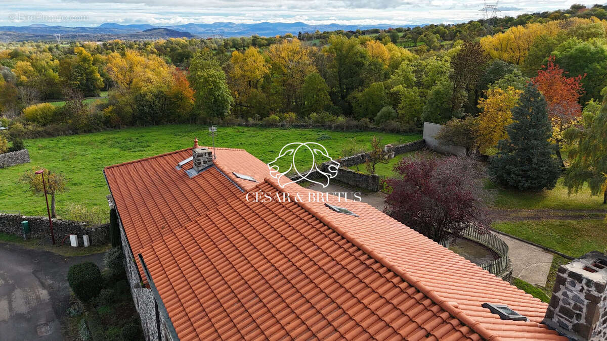 Maison à SANSSAC-L&#039;EGLISE