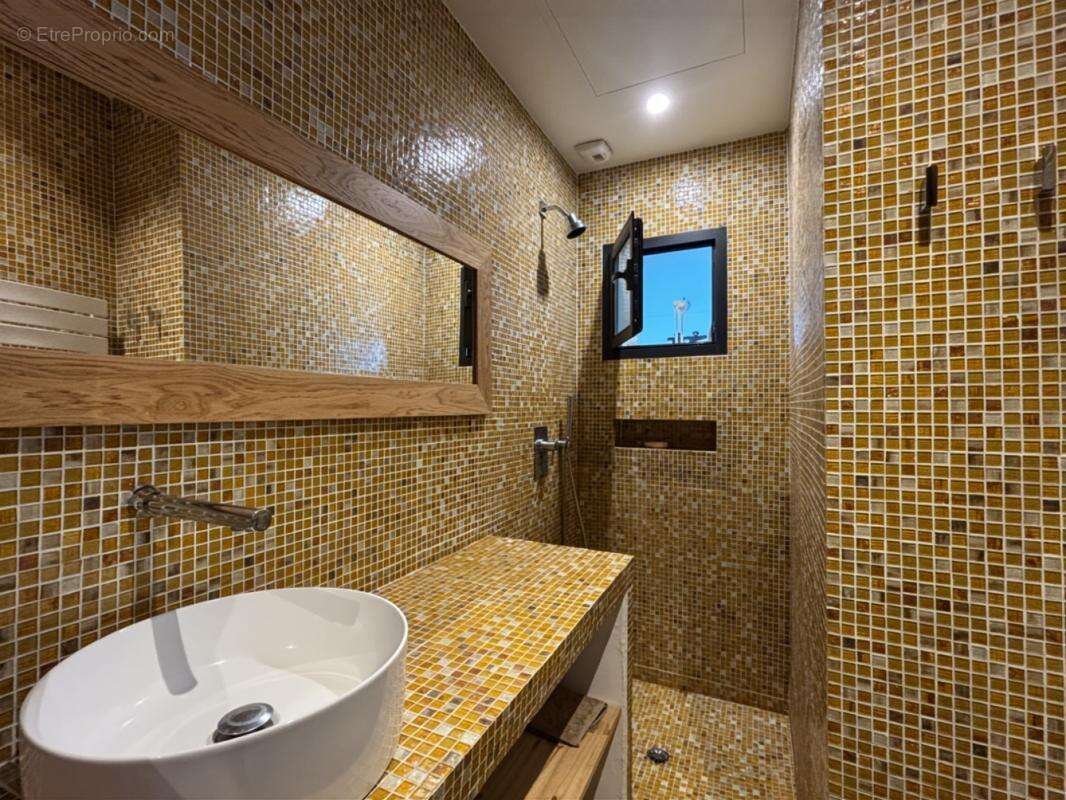 Maison à VILLENEUVE-LES-AVIGNON